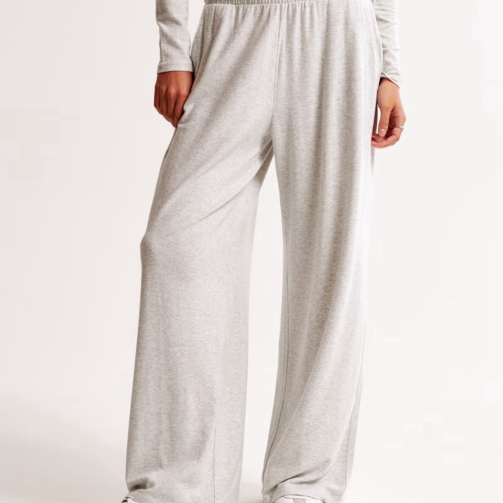 Abercrombie & Fitch Gray Wide Leg Pants